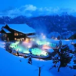 Apartman Stunning With Mountain View