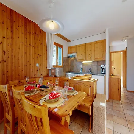 Stunning With Mountain View