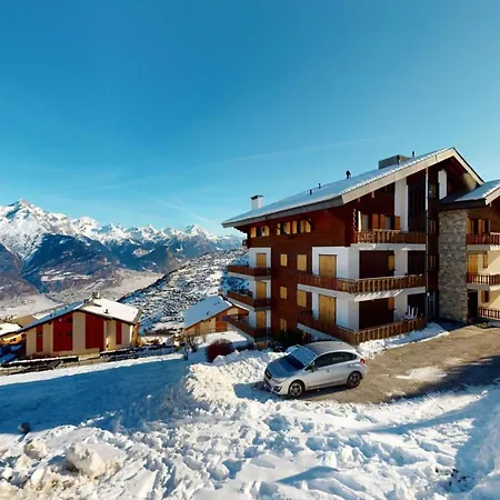 Stunning With Mountain View
