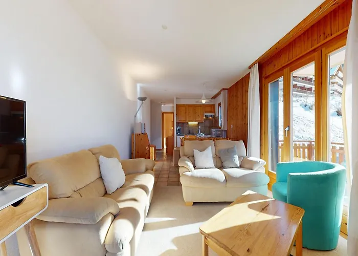 Stunning With Mountain View