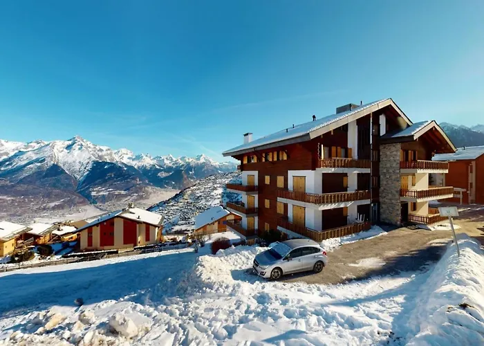 Stunning With Mountain View