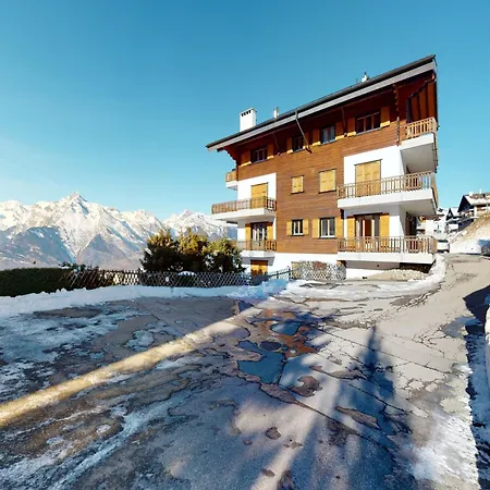 Apartman Stunning With Mountain View